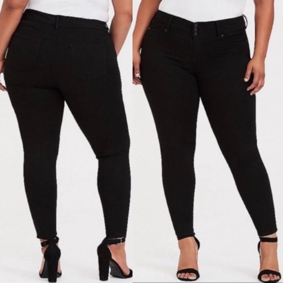Torrid First at Fit Black Denim Jeans 28 R - Picture 1 of 2